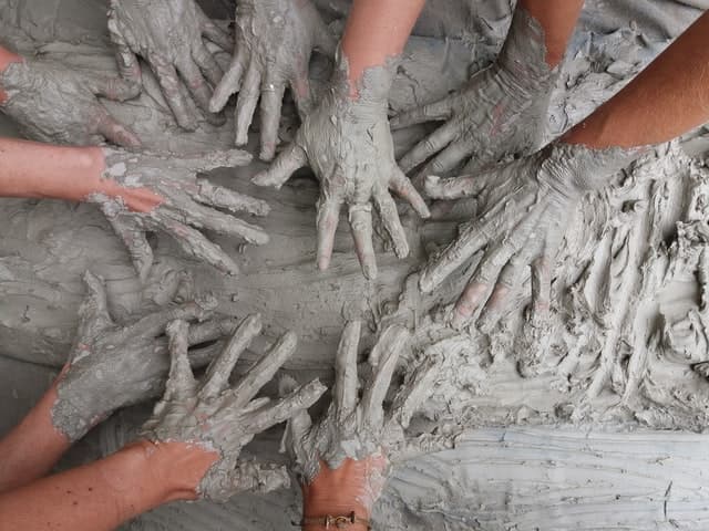 Jugando barro en el Volcán Totumo